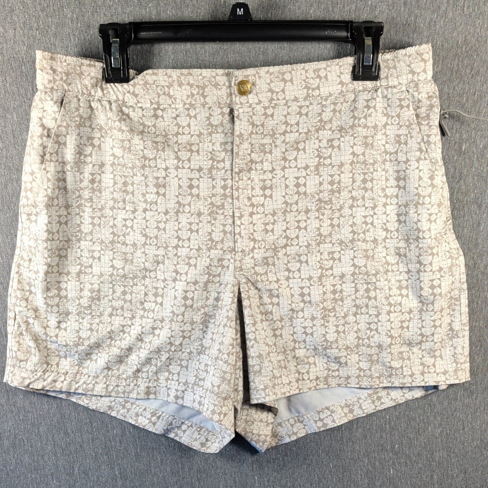 VRST Resort Hybrid Shorts Sz L Lined Preppy Travel Casual Vacation Geometric VGC